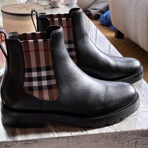 Authentic Burberry Allostock Chelsea Boots 36.5